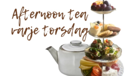 kakfat & tekanna som serveras till bords