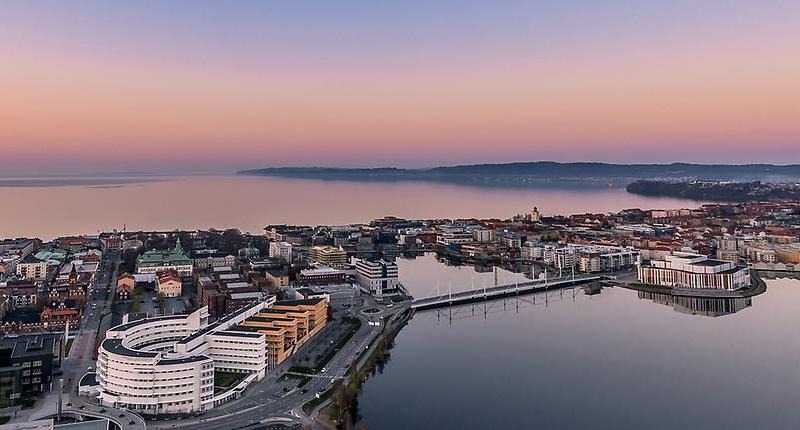 Kvällsvy över Munksjön.